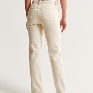 NWT Abercrombie & Fitch Mid Rise Straight Jeans in Bone 30/10 R